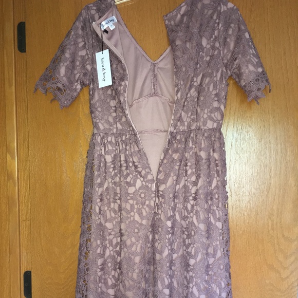 Mauve Lace Midi Dress - Picture 3 of 4